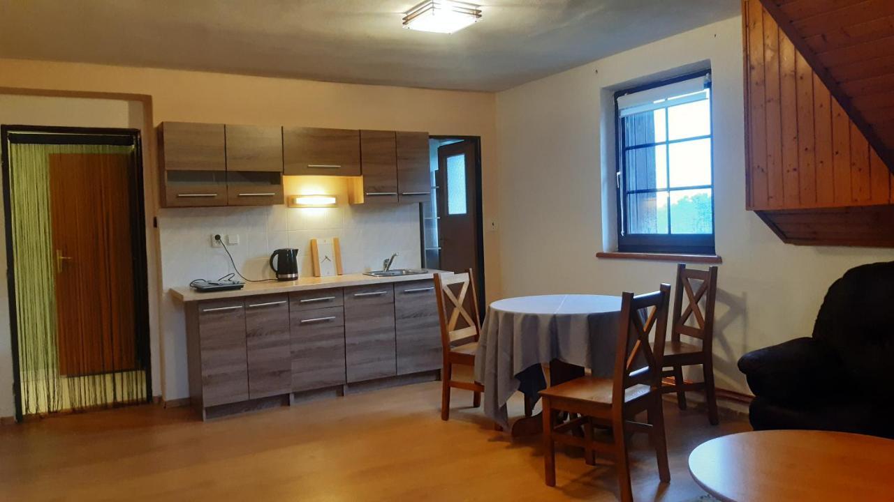 Budha Apartma Jirikov  Exteriör bild